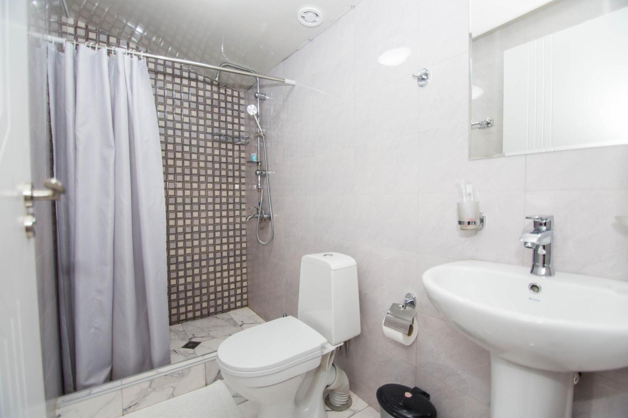 טביליסי Hotel Brick House מראה חיצוני תמונה