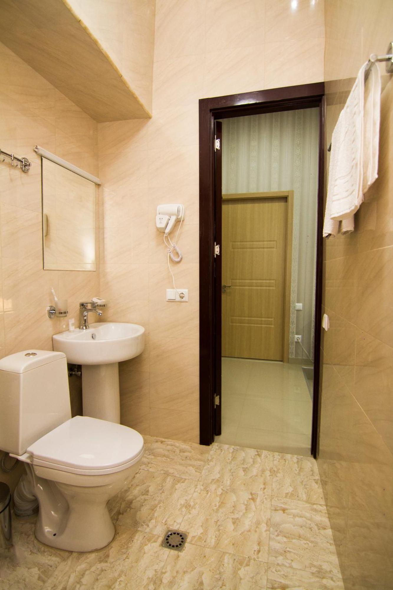 טביליסי Hotel Brick House מראה חיצוני תמונה