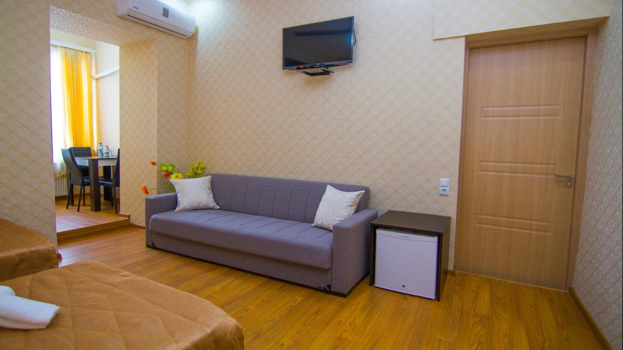 טביליסי Hotel Brick House מראה חיצוני תמונה