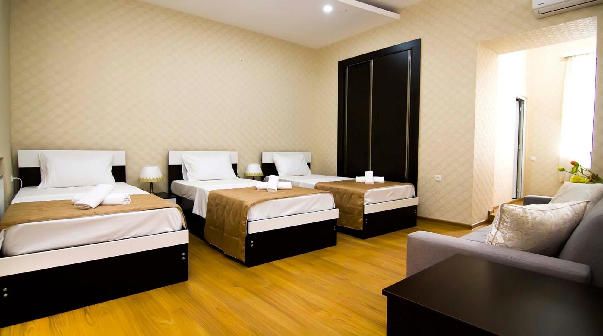 טביליסי Hotel Brick House מראה חיצוני תמונה