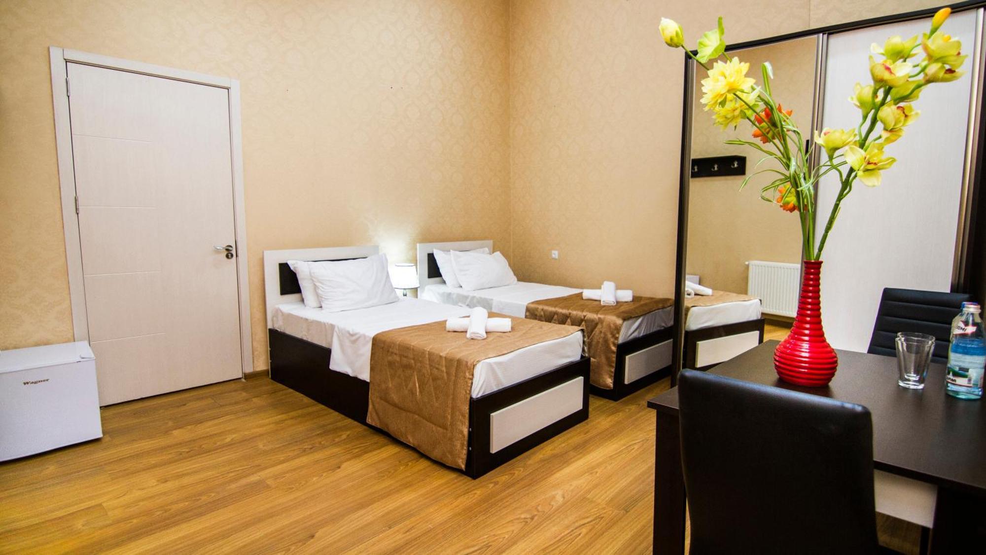 טביליסי Hotel Brick House מראה חיצוני תמונה