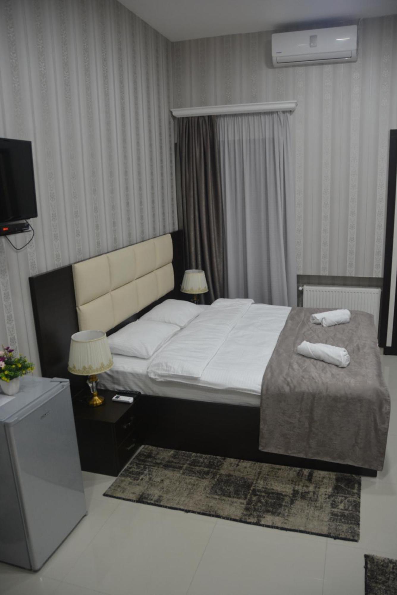 טביליסי Hotel Brick House מראה חיצוני תמונה