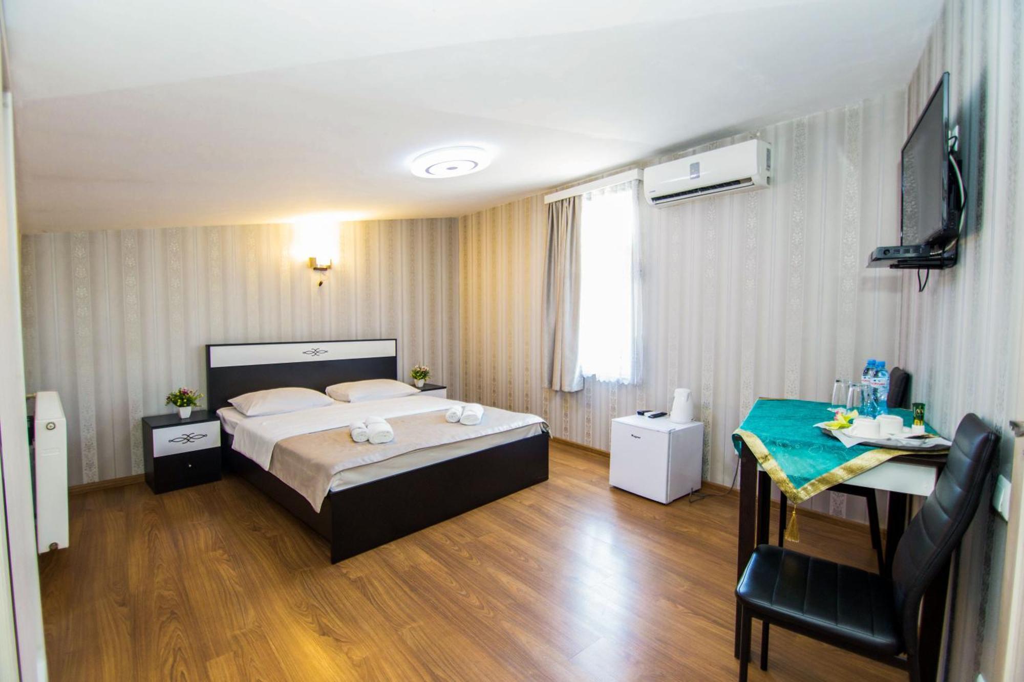 טביליסי Hotel Brick House מראה חיצוני תמונה